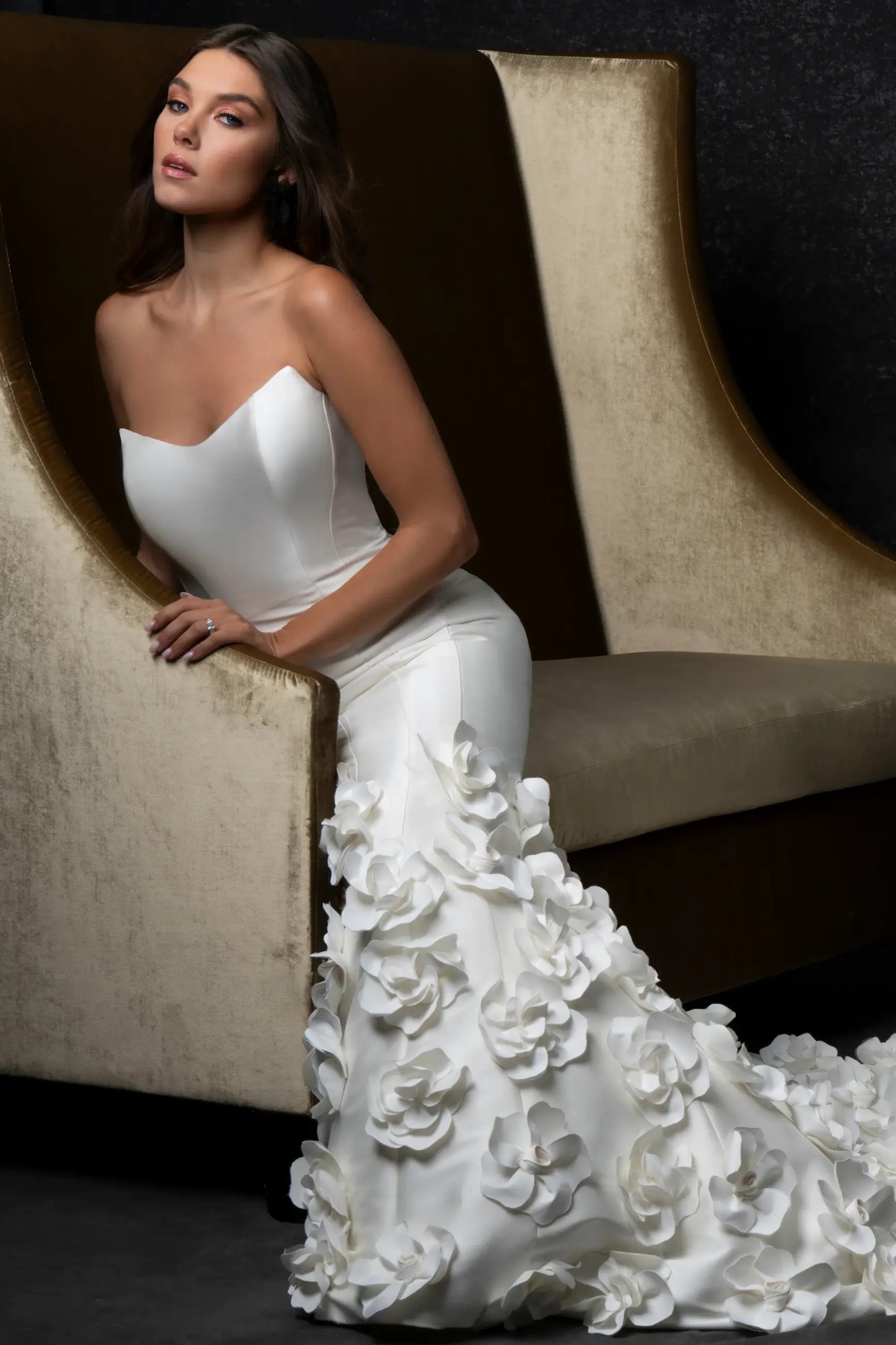 Understanding Bridal Fit: Why the Right Silhouette Makes All the Difference Image